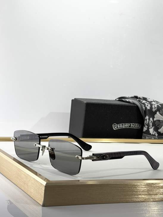 Picture of Chrome Hearts Sunglasses _SKUfw76325151fw